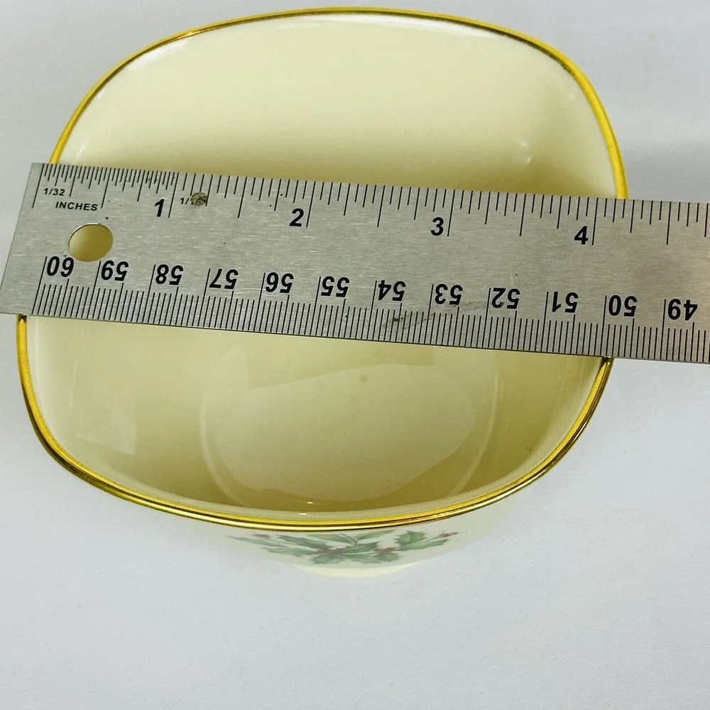 Lenox Holiday Archive Nut Bowl‎ Ivory Gold Trim Holly Berry Christmas